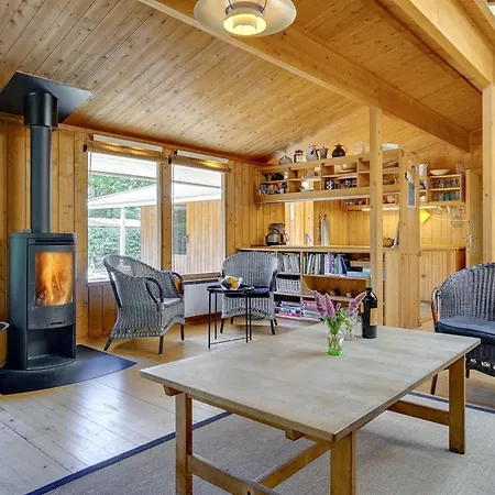 Myrra - 10m From The Sea By Interhome *